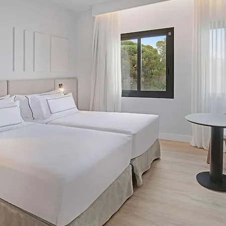 Melia Hotel *