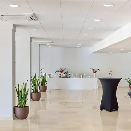 Готель Melia