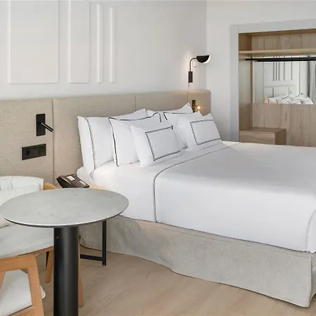 酒店 Melia 滨海略雷特